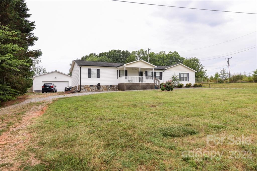 1069 Zeb Haynes Road Maiden, NC 28650 - Photo 2 of 41 Gallery Image 2