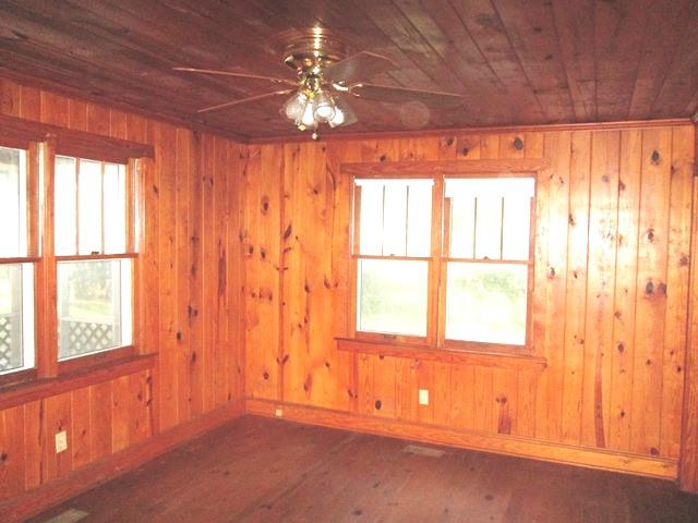 1381 Scott Lake Road Summerton, SC 29148 - Photo 4 of 14 016