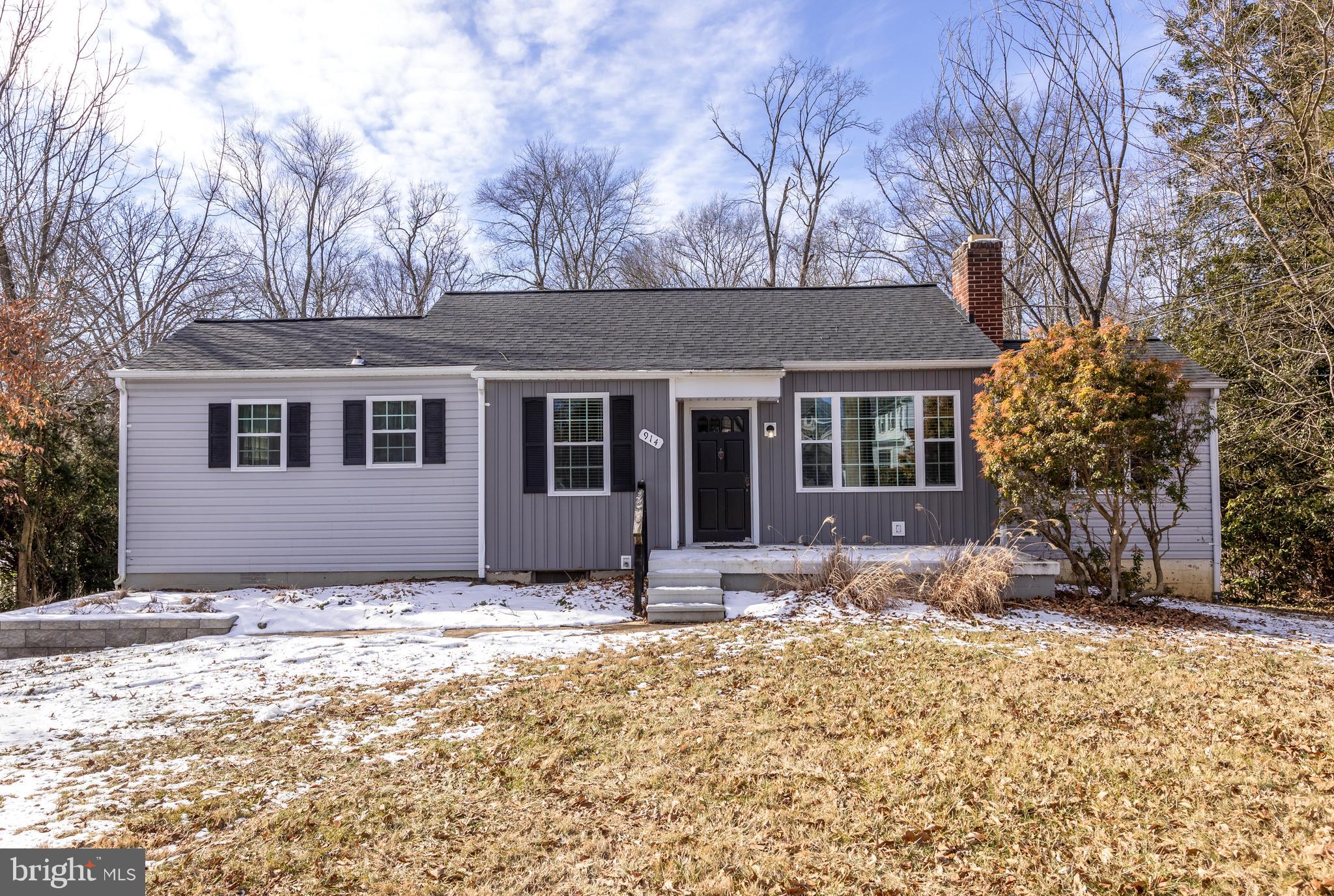 Front of house with recent insulated siding