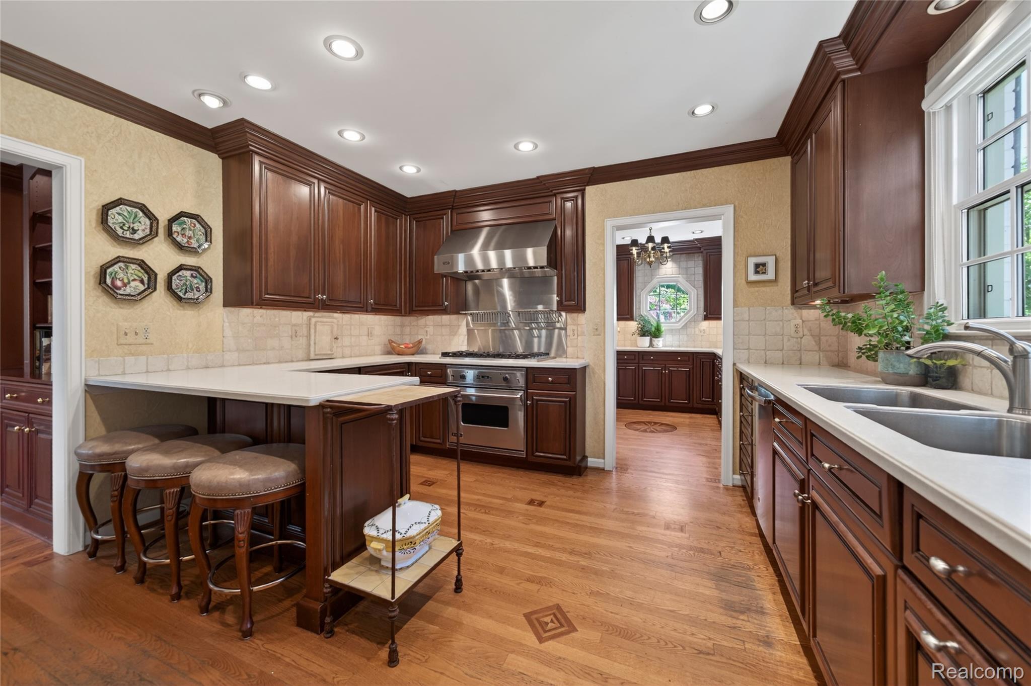 66 Oxford Road Grosse Pointe, MI 48236 - Photo 14 of 52 66 Oxford14.jpg
