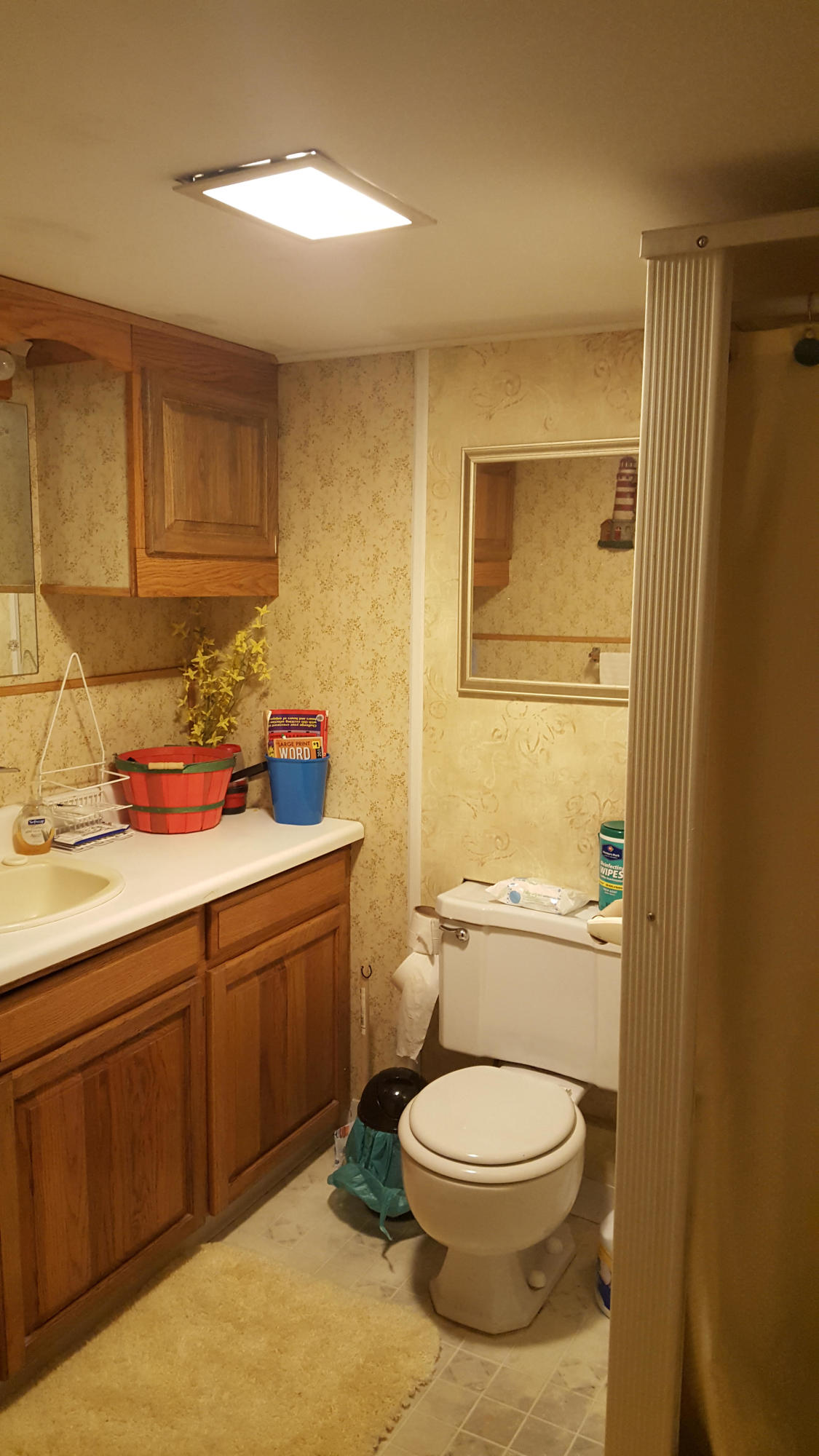 1410 Foust Carney Road Powell, TN 37849 - Photo 16 of 37 Down Stairs Bath