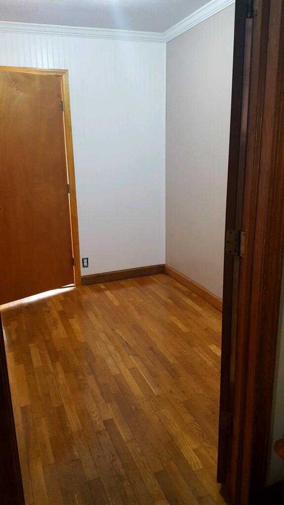 1410 Foust Carney Road Powell, TN 37849 - Photo 26 of 37 hall