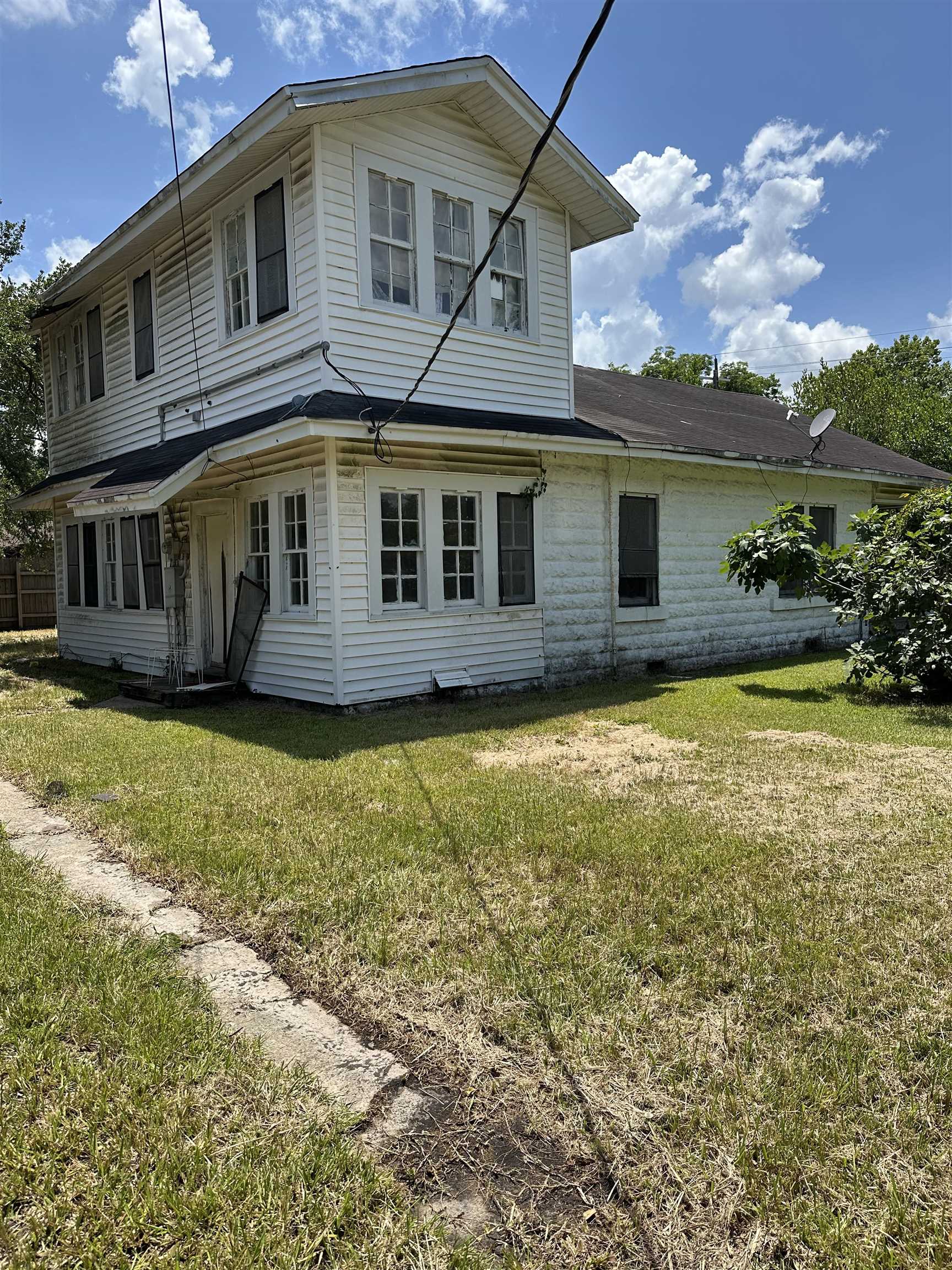 303 South 3rd Silsbee, TX 77656 - Photo 12 of 12