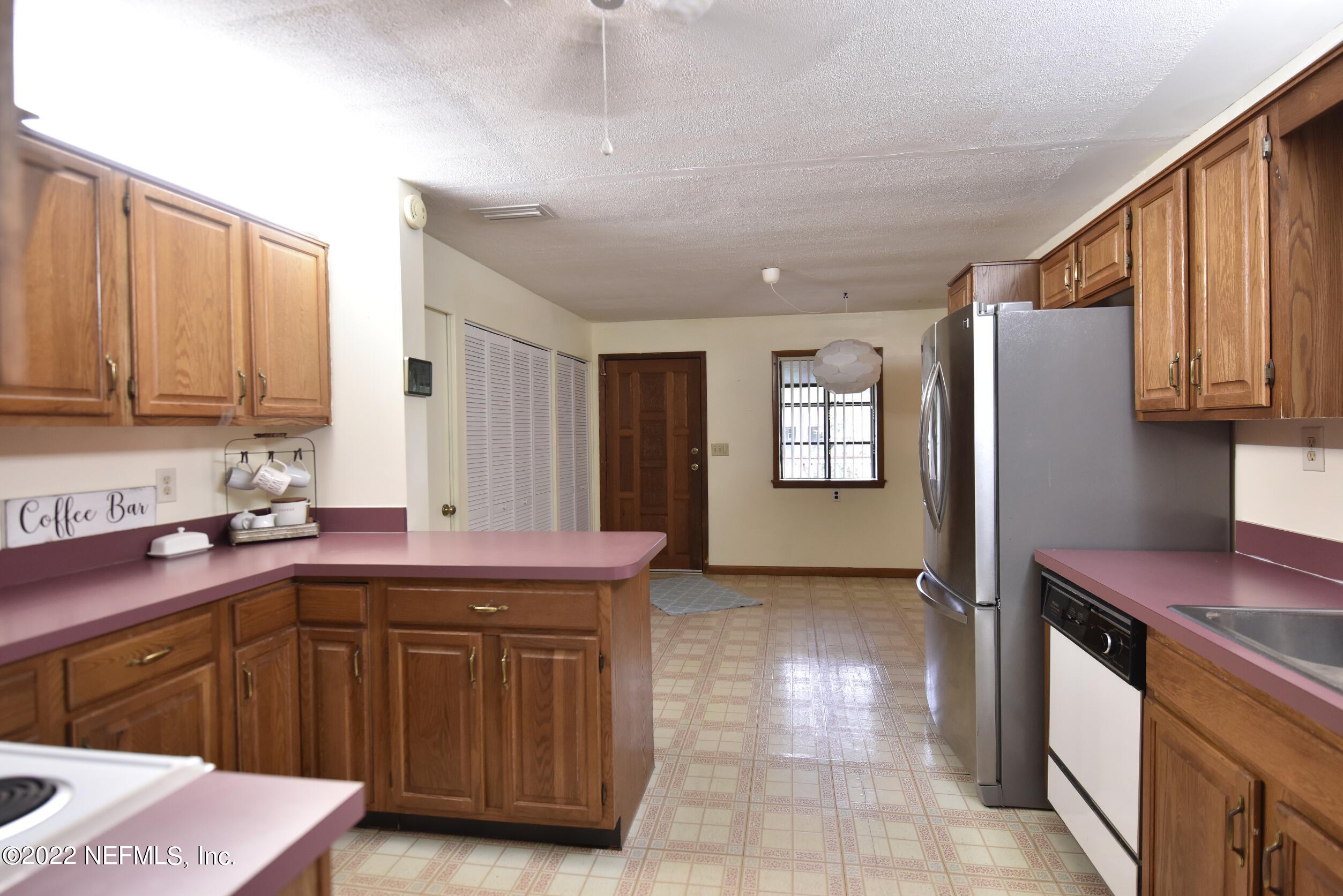 1840 Lindsey Road Jacksonville, FL 32221 - Photo 15 of 30 Kitchen