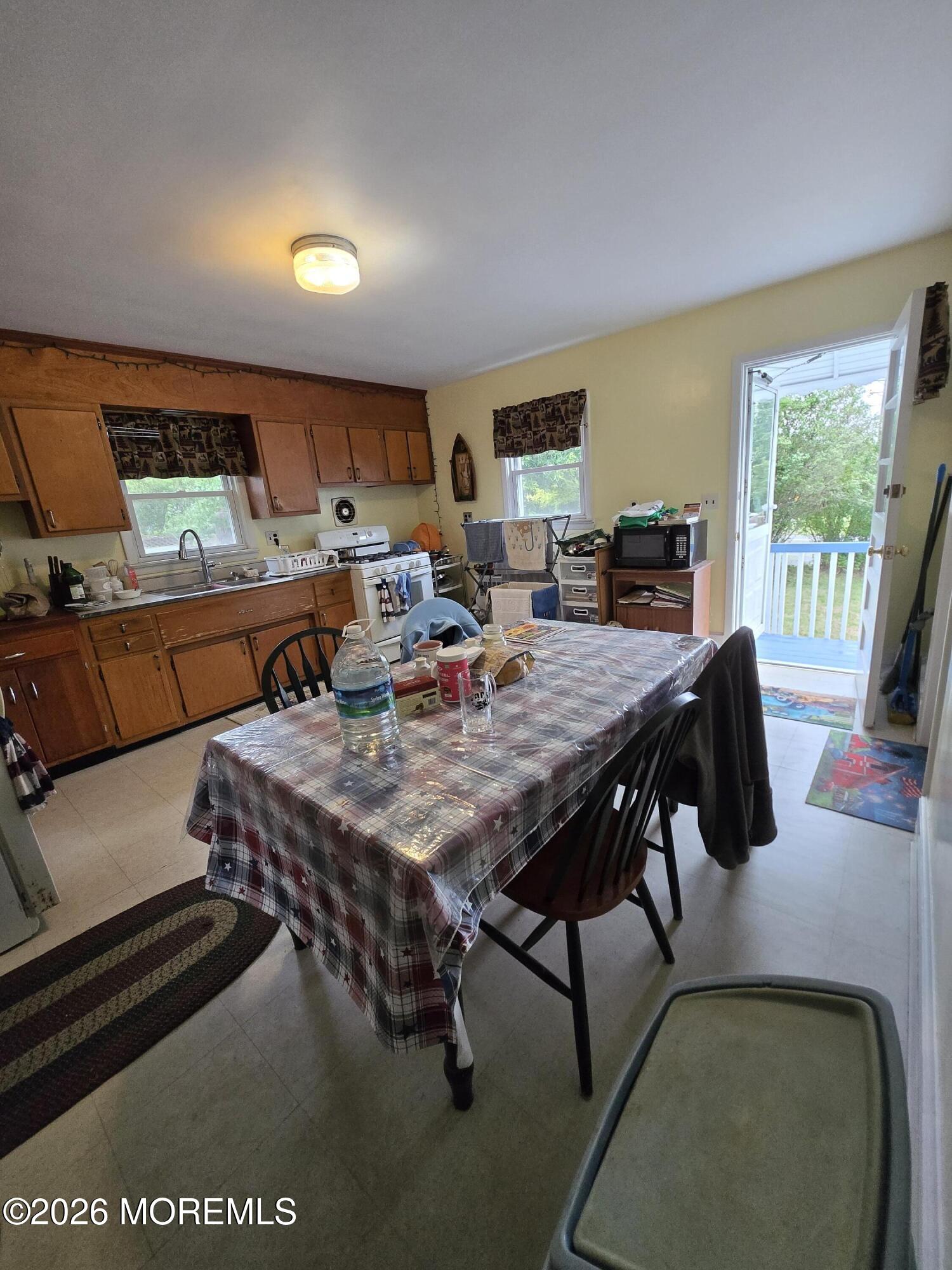106 Waterworks Road Freehold, NJ 07728 - Photo 7 of 69 38611
