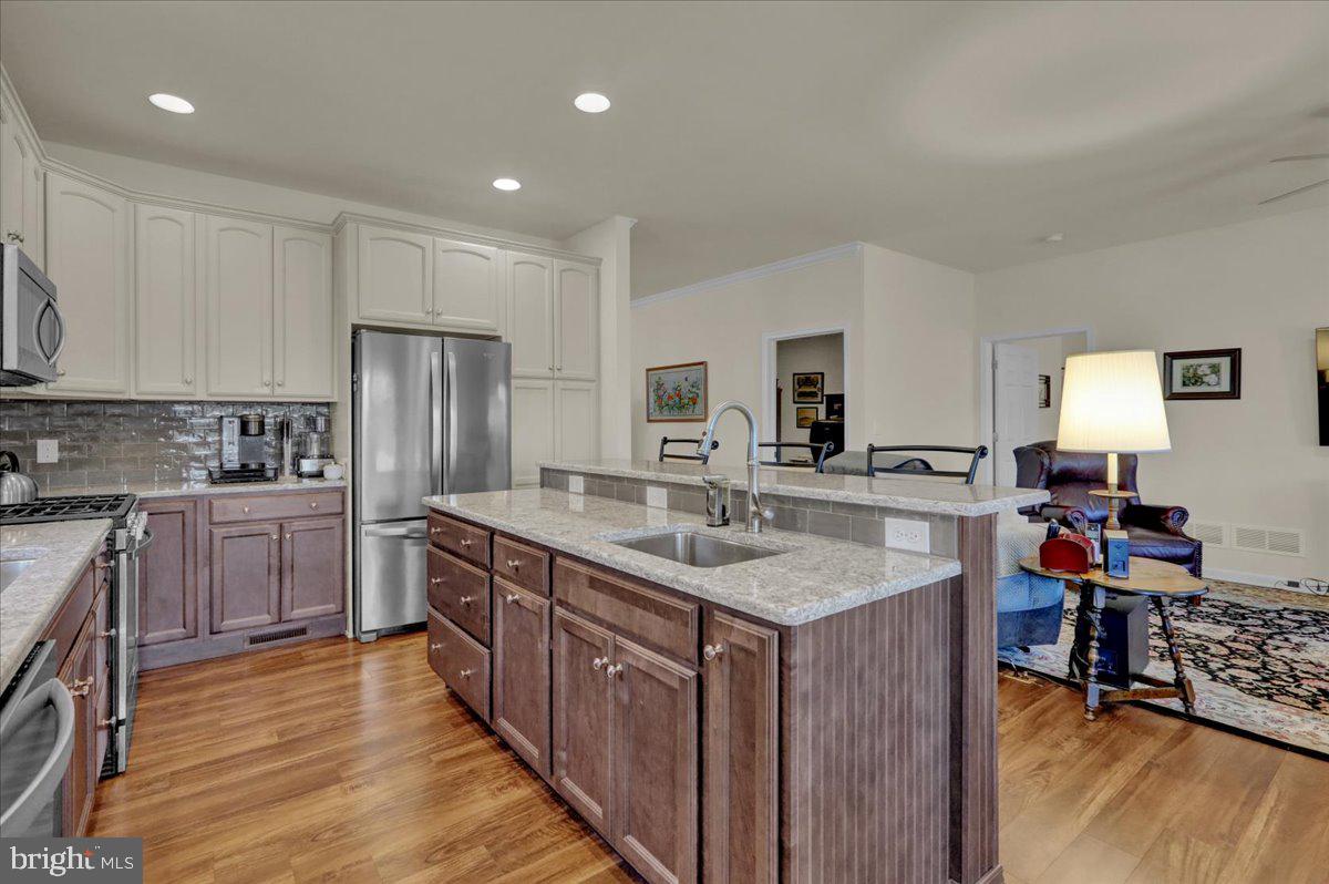 417 Resolution Drive Lititz, PA 17543 - Photo 15 of 43 Second Sink in Island is so Convenient.