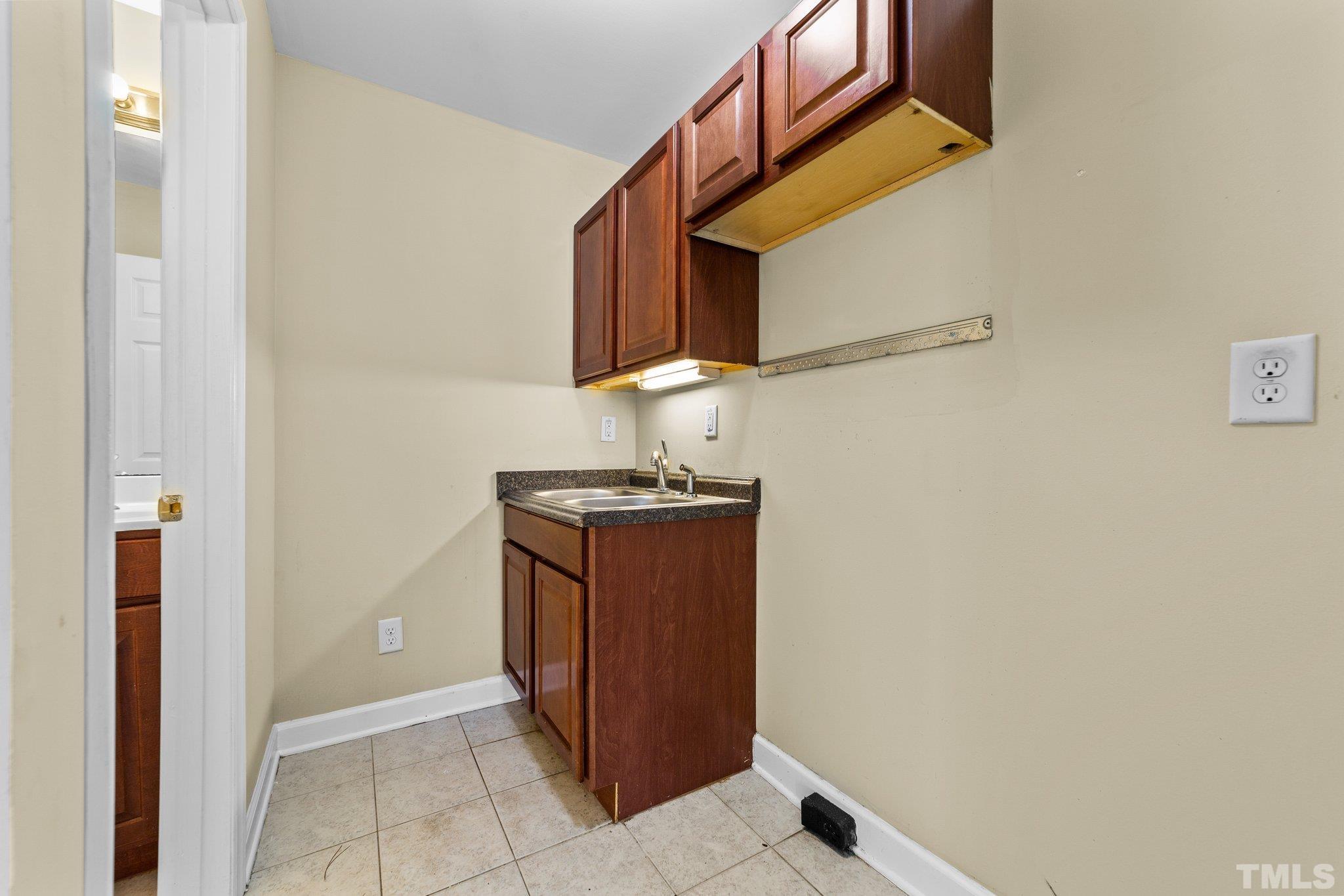 198 Garrett Street Roxboro, NC 27573 - Photo 16 of 17 a view of entryway