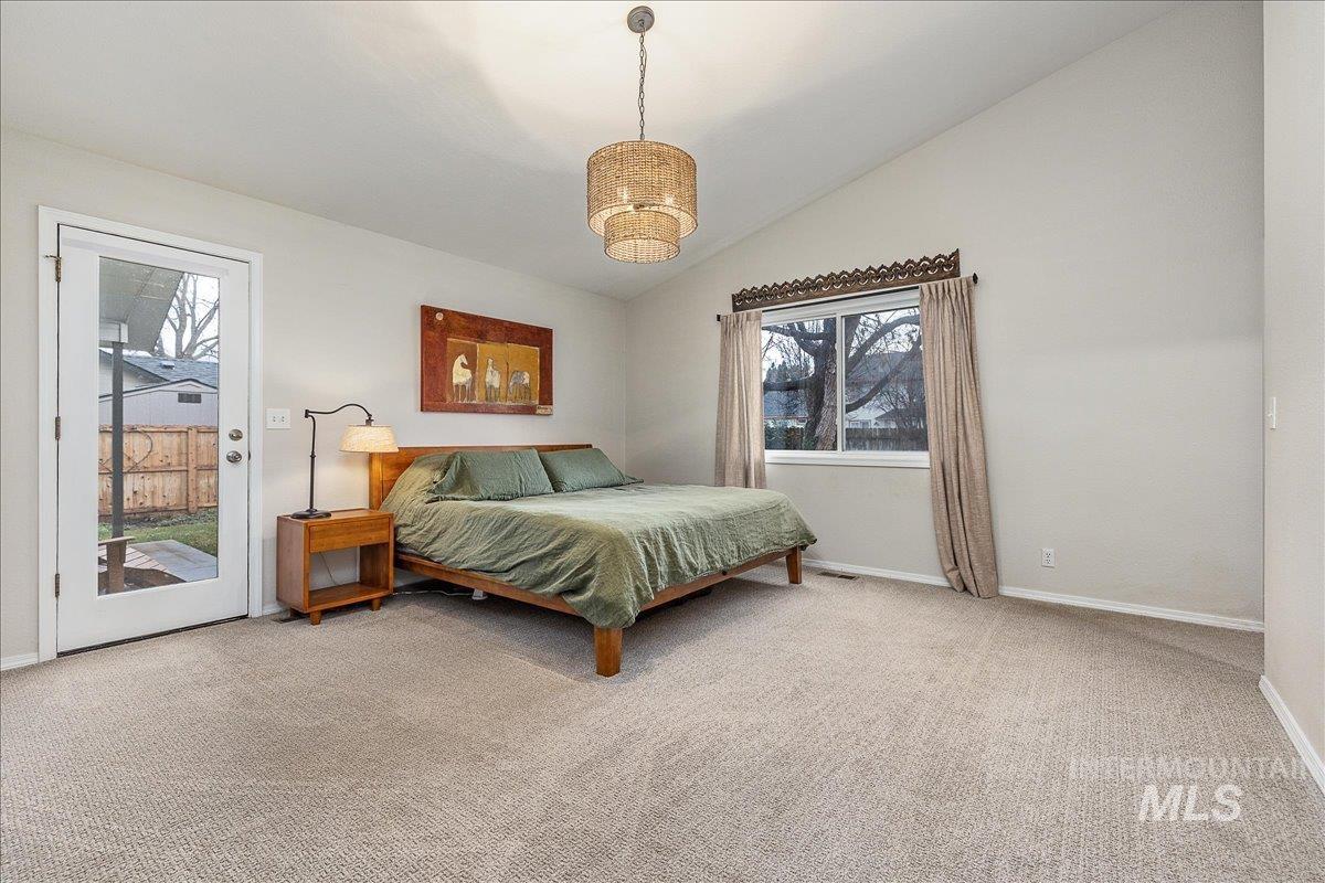 4638 North Marcliffe Way Boise, ID 83704 - Photo 12 of 27