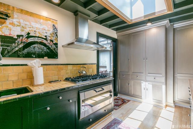 $1,400,000 | 341 Moultrie Street, San Francisco, CA 94110