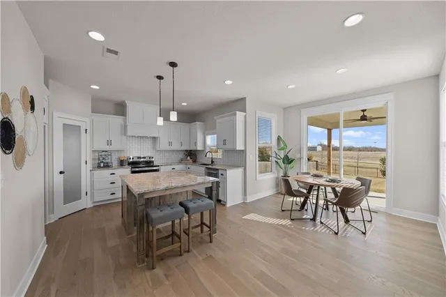 $651,500 | 16967 South Hunter Street, Olathe, KS 66062