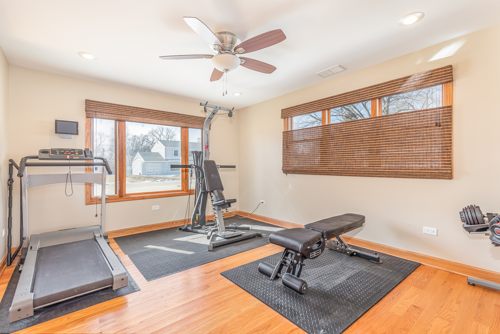 181 Queenswood Road Bolingbrook, IL 60440 - Photo 18 of 46 a living room with a piano and a table