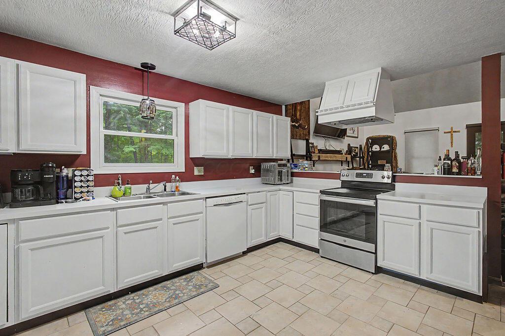 547 Terrace Ridge Circle Howard, OH 43028 - Photo 8 of 25 070A3396