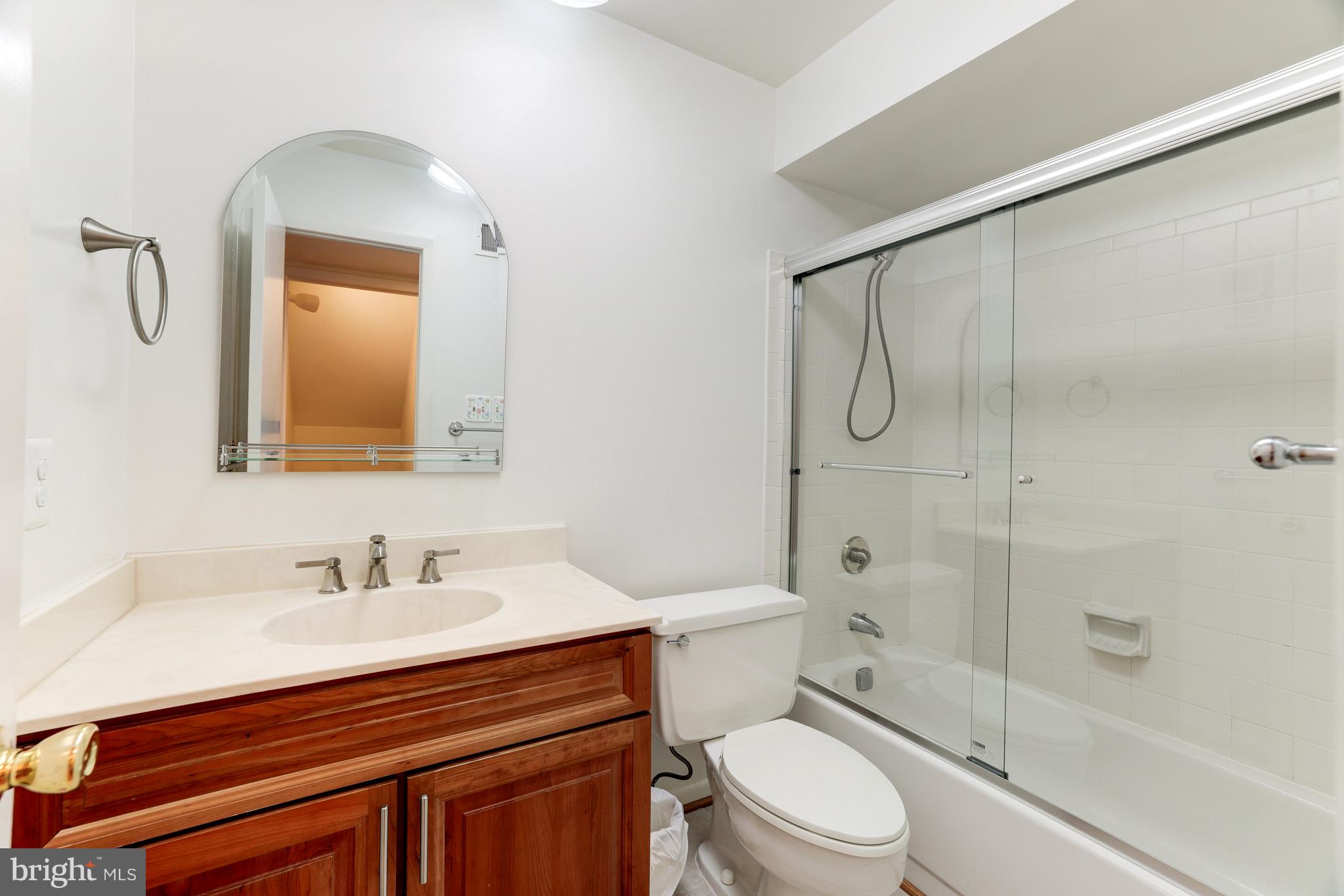 7321 Hooking Road McLean, VA 22101 - Photo 31 of 40