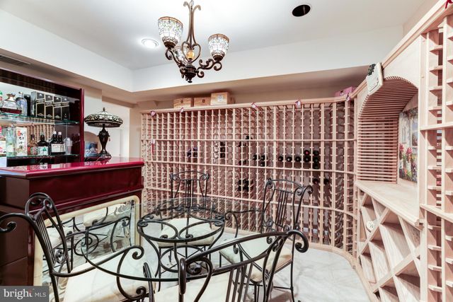 $1,525,000 | 7321 Hooking Road, McLean, VA 22101