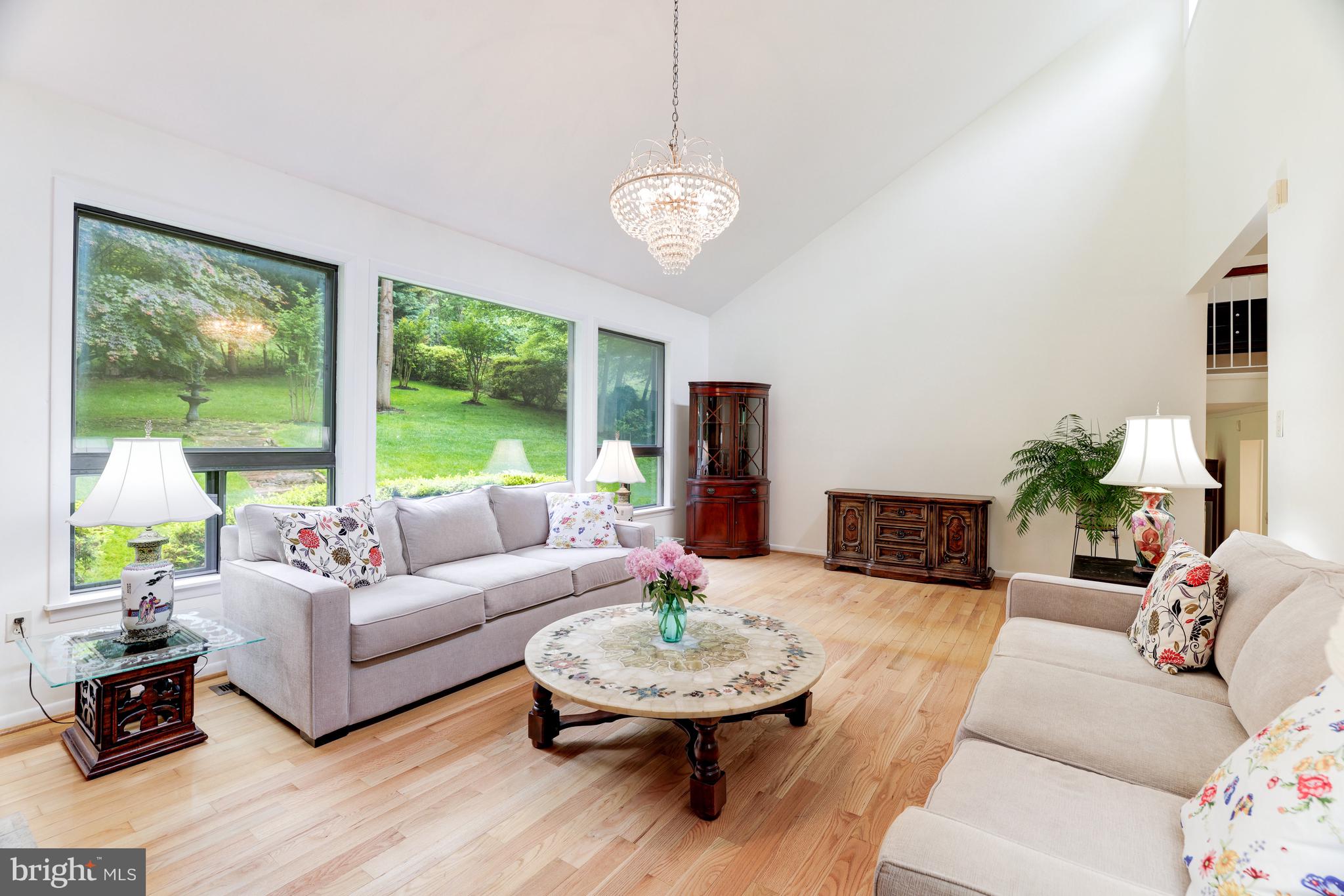 7321 Hooking Road McLean, VA 22101 - Photo 5 of 40