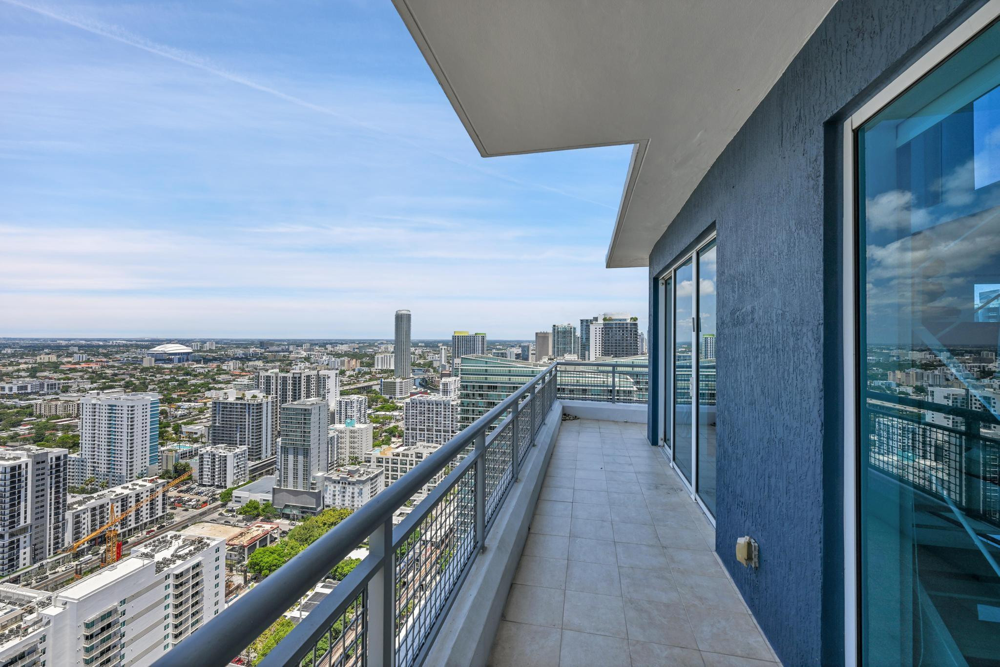 60 Southwest 13th Street, Unit 4013 Miami, FL 33130 - Photo 17 of 37 Photo 17