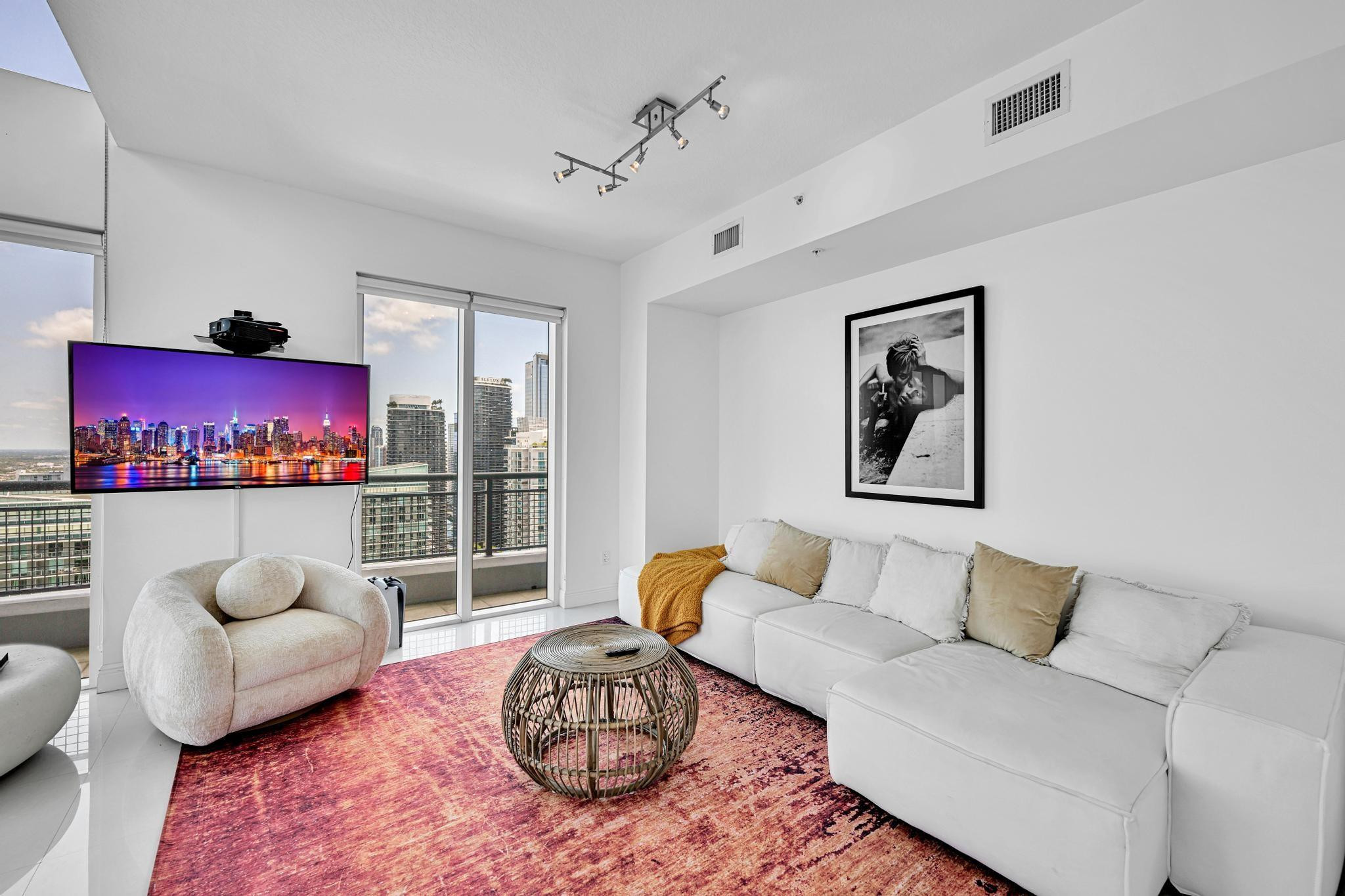 60 Southwest 13th Street, Unit 4013 Miami, FL 33130 - Photo 10 of 37 Photo 10