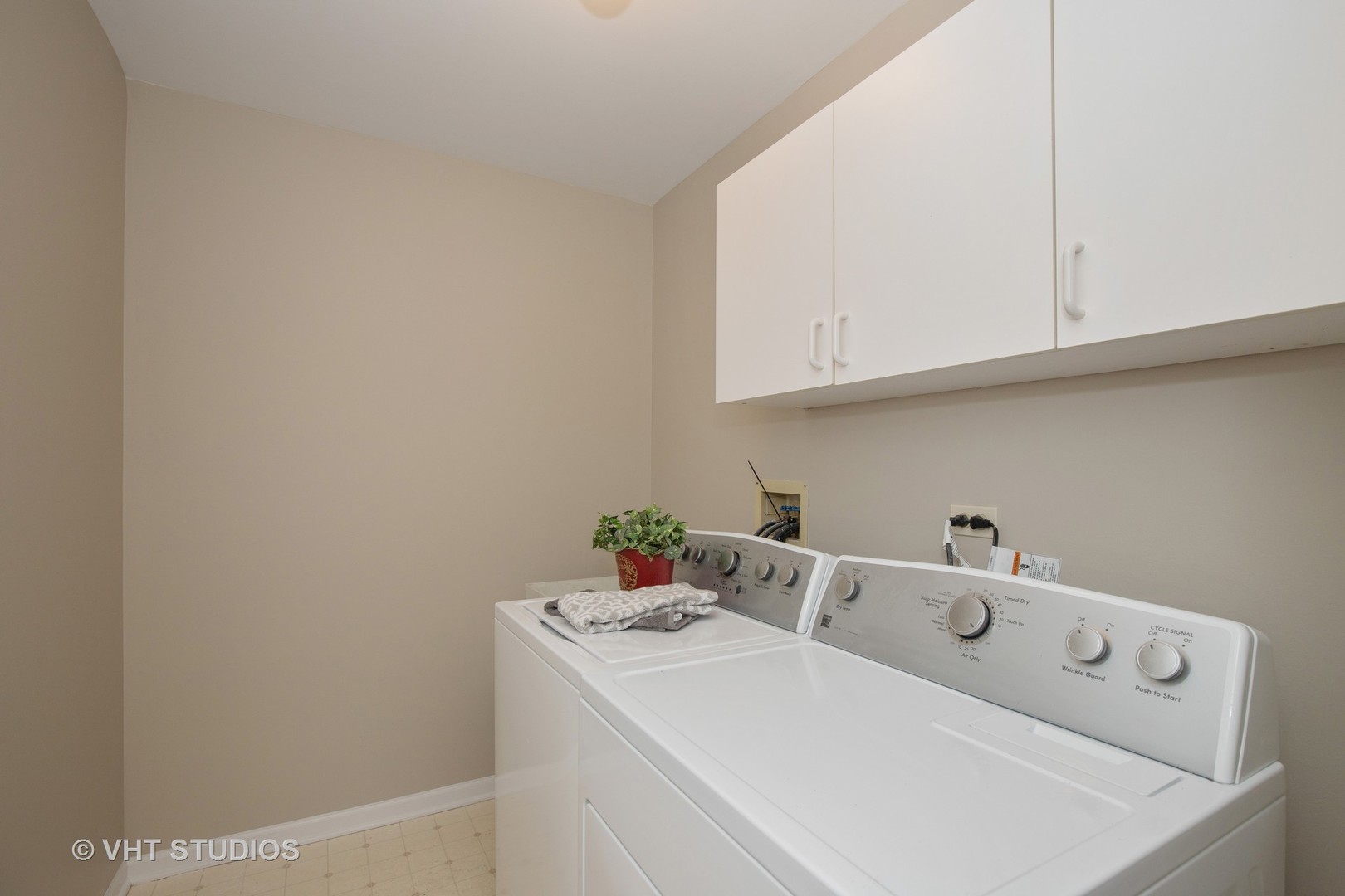 701 Brookstone Road Grayslake, IL 60030 - Photo 23 of 25
