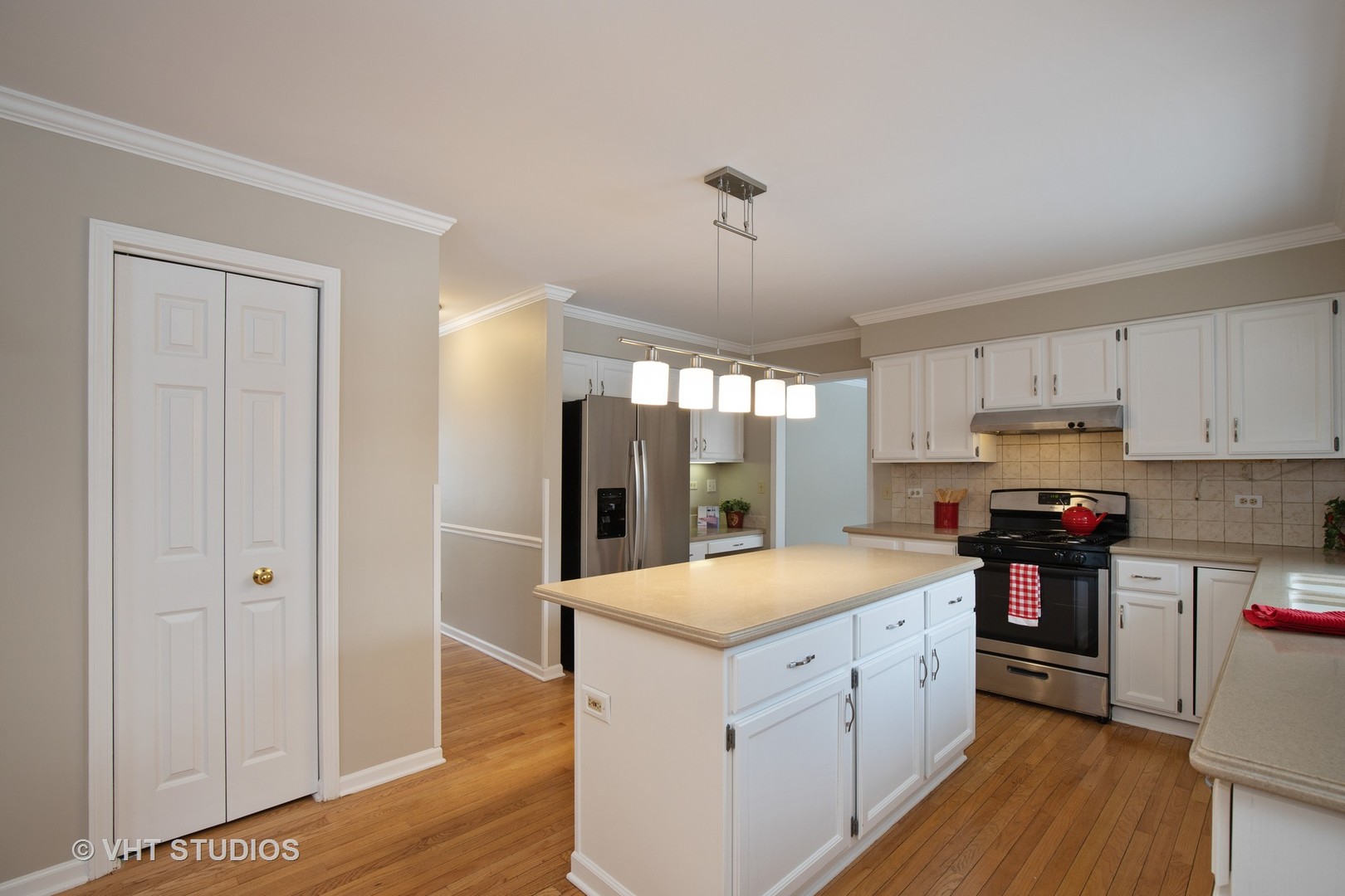 701 Brookstone Road Grayslake, IL 60030 - Photo 5 of 25