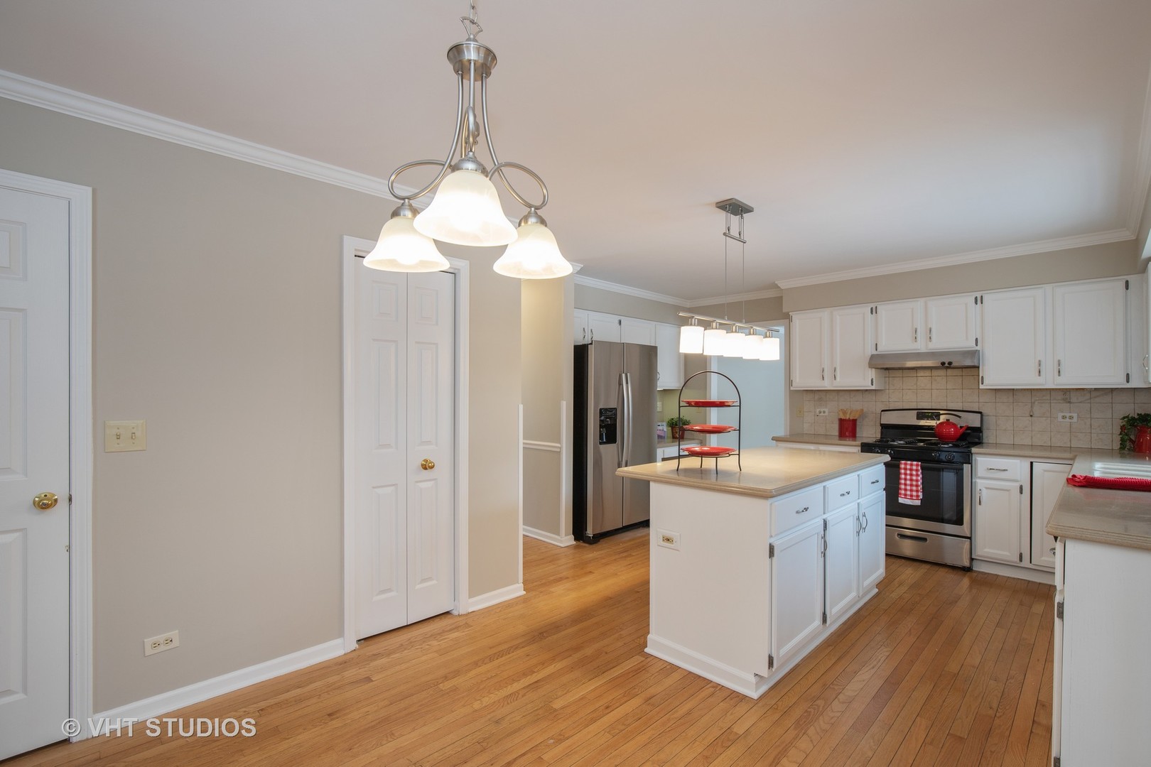 701 Brookstone Road Grayslake, IL 60030 - Photo 7 of 25