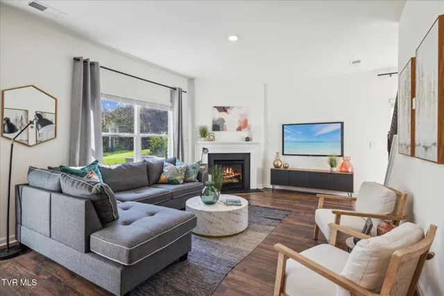 $355,585 | 111 Mint Ct Bluff, Bluff City, TN 37618