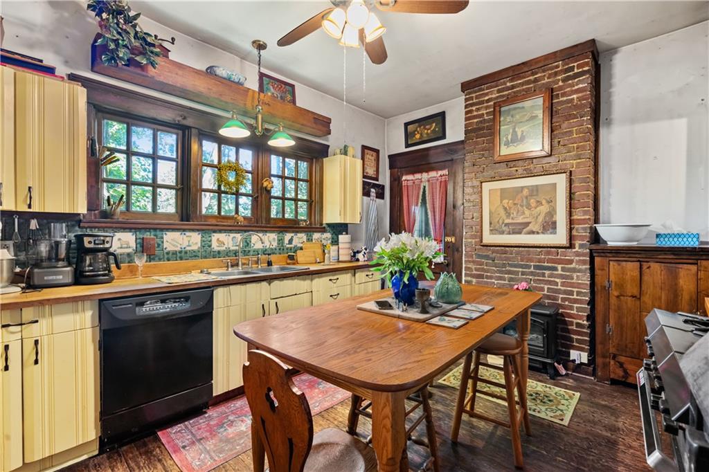 9345 Highland Road Pittsburgh, PA 15237 - Photo 23 of 39 Gallery Image 23