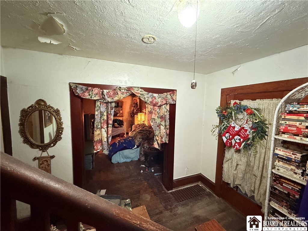 76 Shady Lane Jamestown, NY 14701 - Photo 10 of 26 Foyer/Stairs