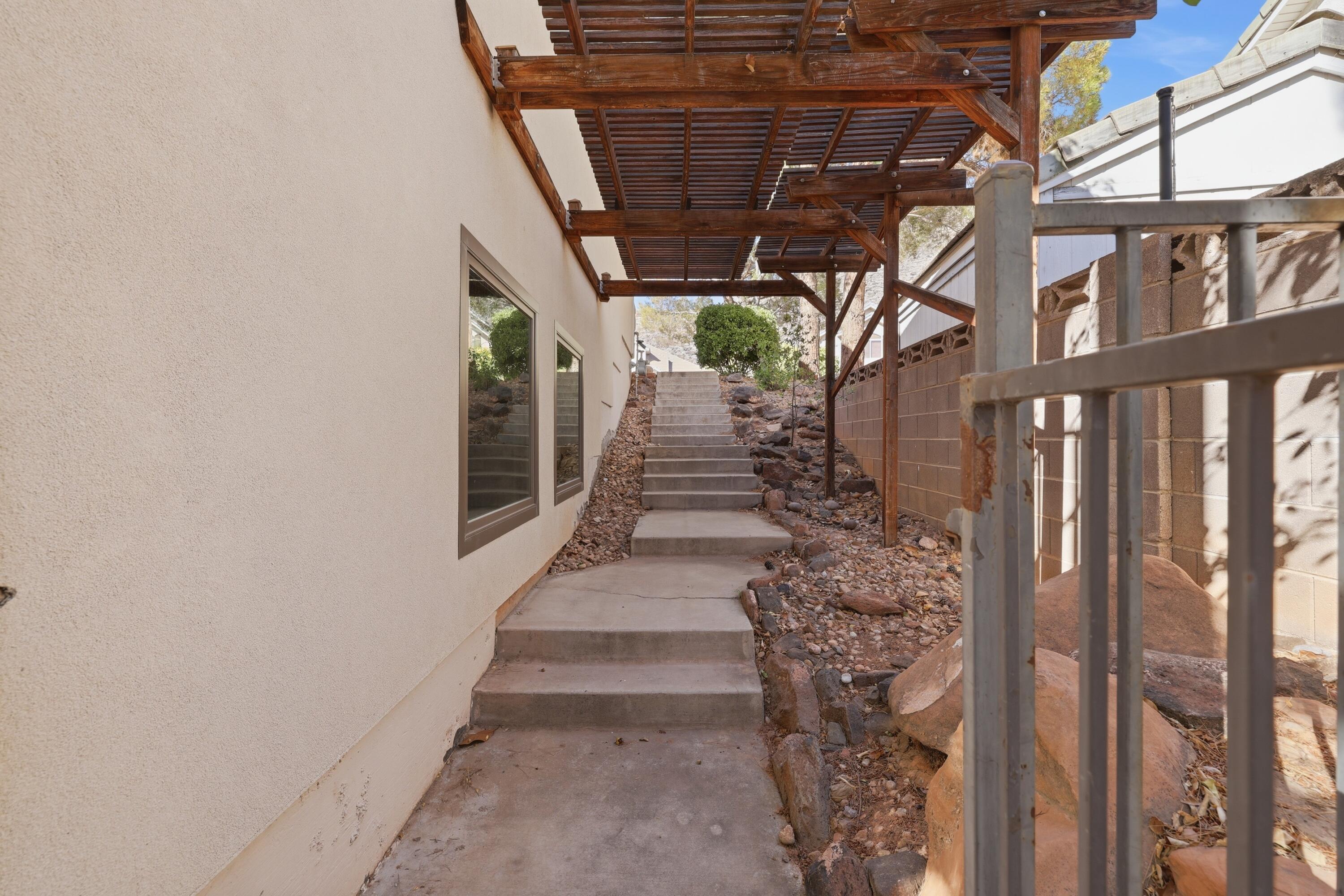 201 Shadow Point Drive St. George, UT 84770 - Photo 14 of 16 458A2150