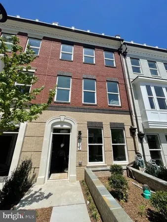 $6,500 | 10324 Grosvenor Place, North Bethesda, MD 20852