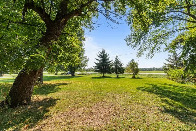 $389,900 | W7759 County Road North, Van Dyne, WI 54979