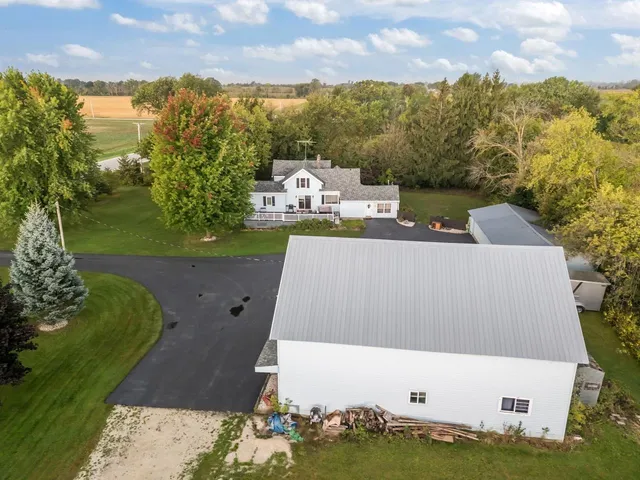 $389,900 | W7759 County Road North, Van Dyne, WI 54979