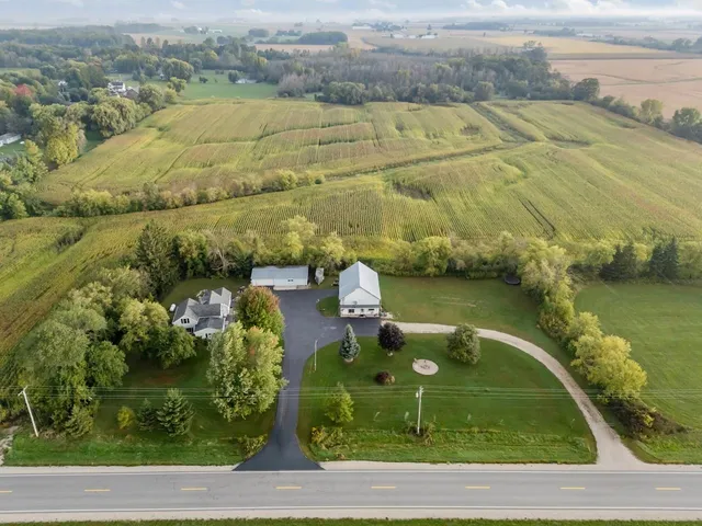 $389,900 | W7759 County Road North, Van Dyne, WI 54979