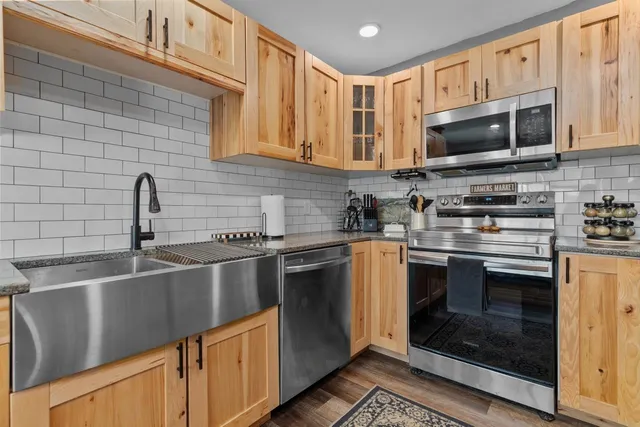 $389,900 | W7759 County Road North, Van Dyne, WI 54979