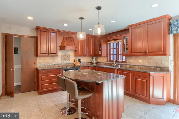 $975,000 | 960 Beech Avenue, Hershey, PA 17033