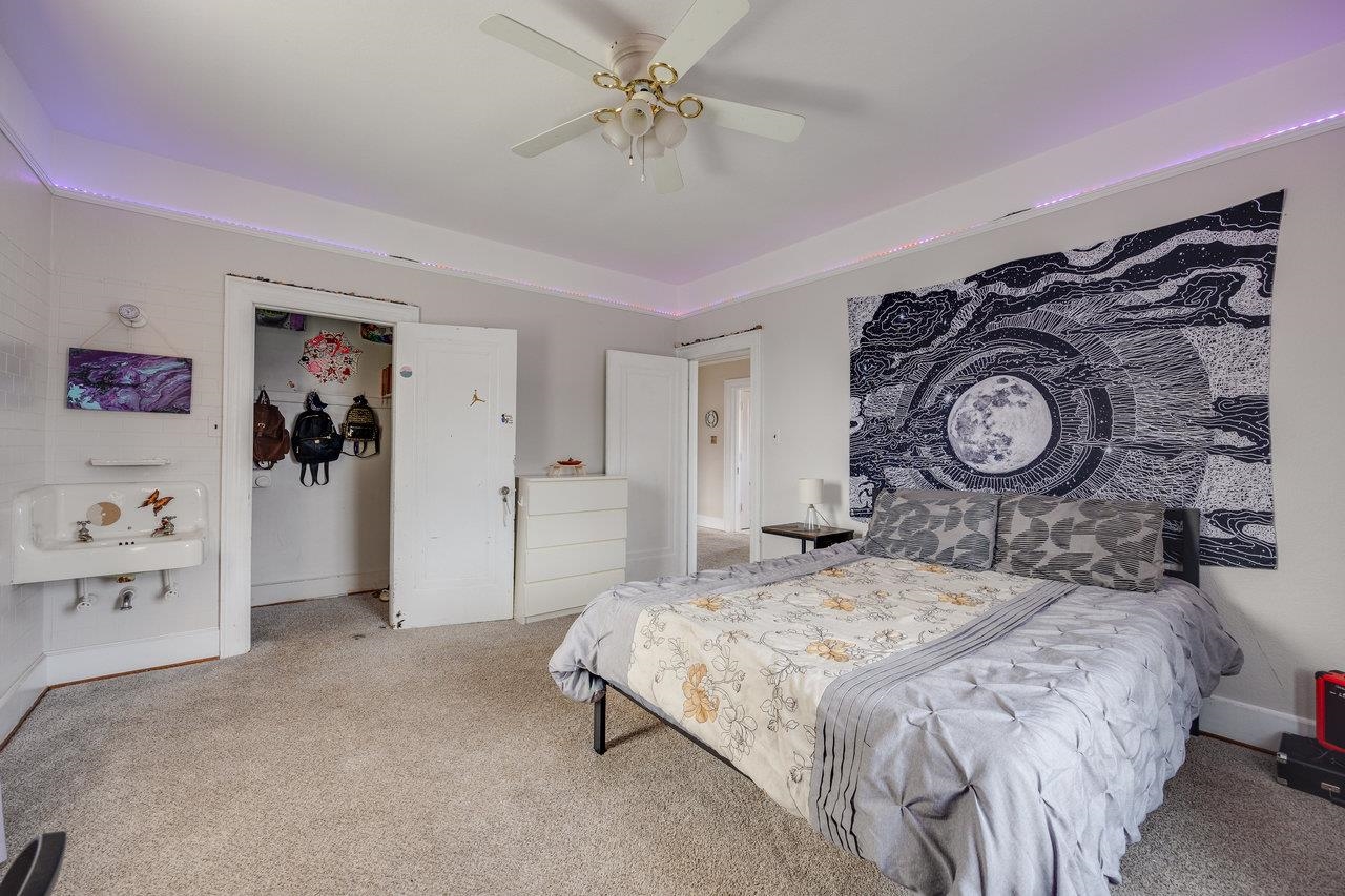 515 Fourth Street Shenandoah, VA 22849 - Photo 26 of 51 a bedroom with a bed and a closet