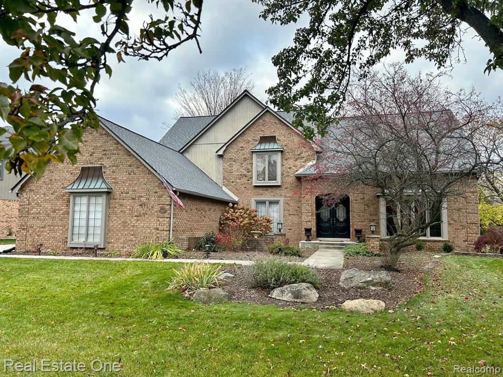 3632 Summit Ridge Drive Rochester Hills, MI 48306 - Photo 1 of 33