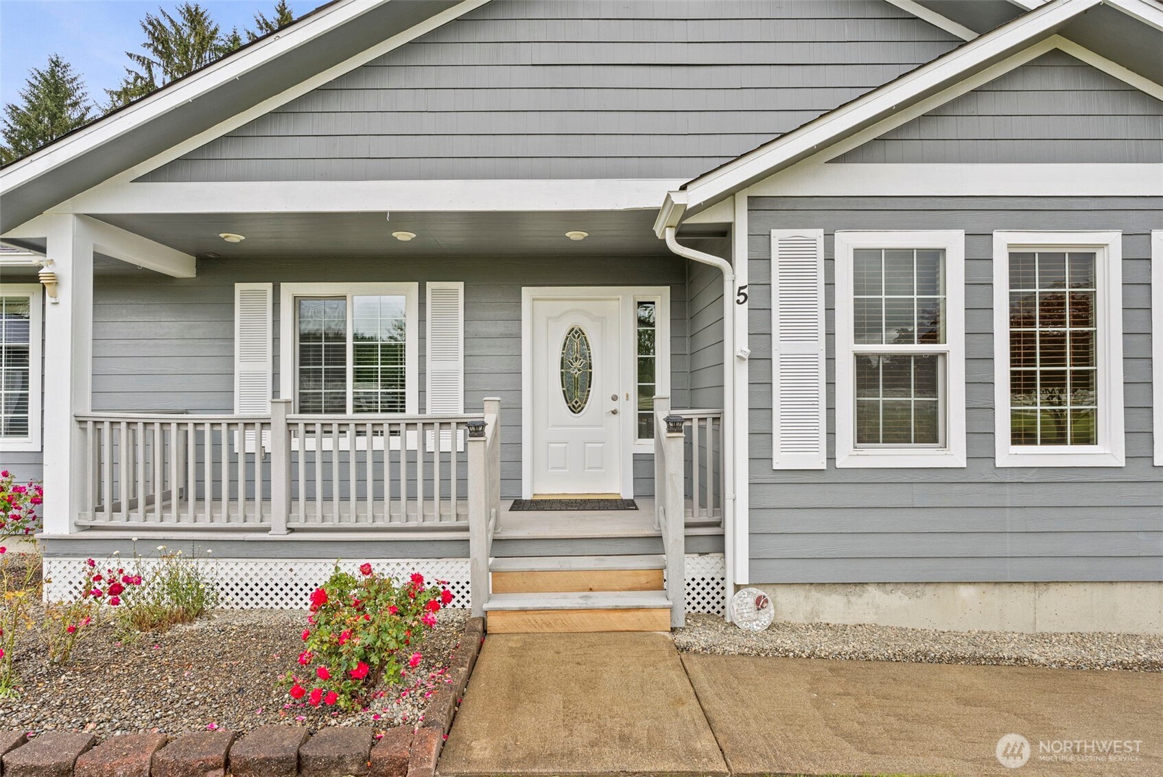 5 Martin Lane Raymond, WA 98577 - Photo 3 of 40