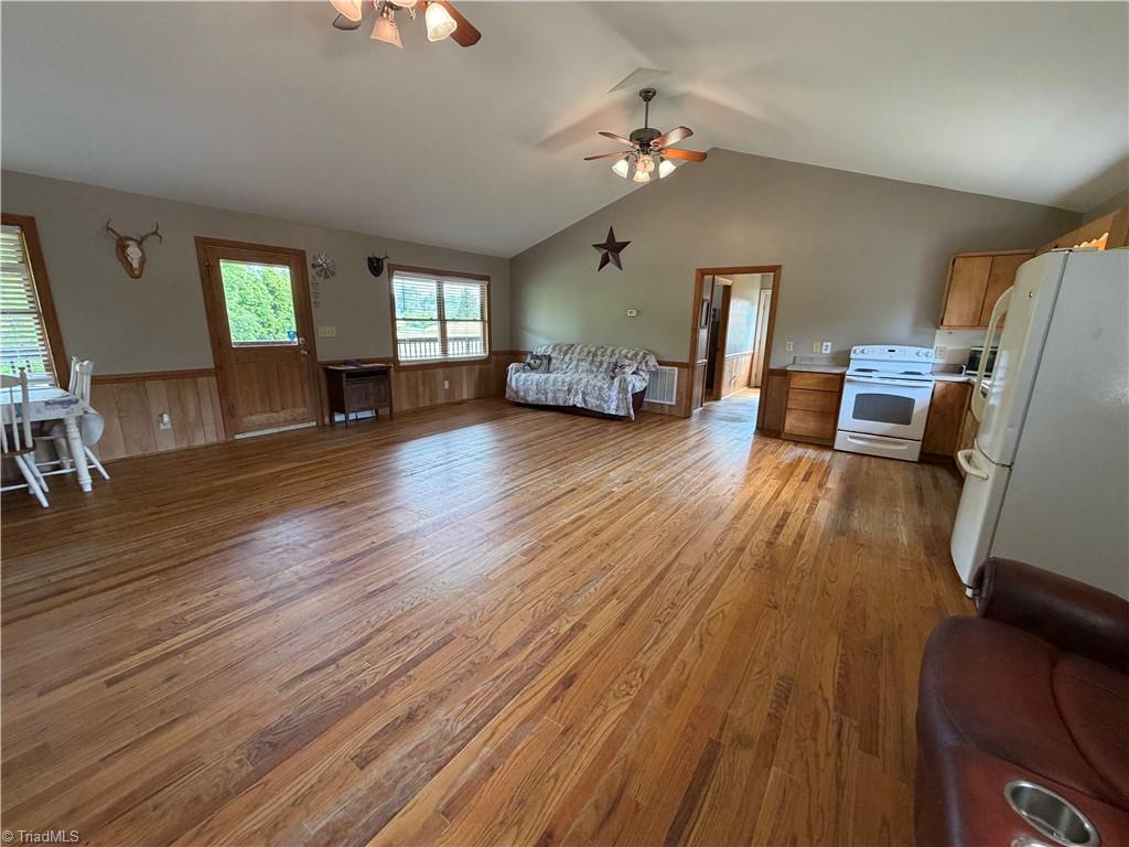 202 Roby Fulk Road Pinnacle, NC 27043 - Photo 4 of 49