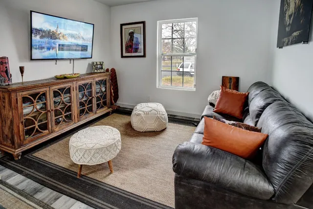 $279,500 | 1701 Garfield Street, Bastrop, TX 78602