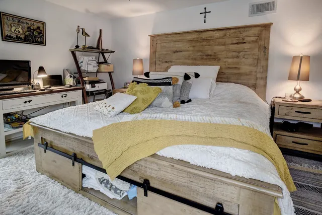 $279,500 | 1701 Garfield Street, Bastrop, TX 78602