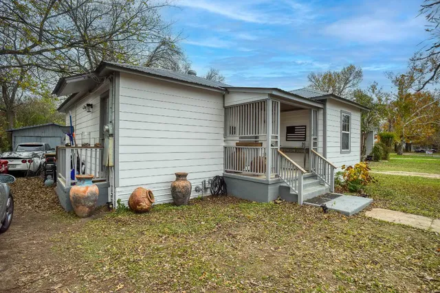$279,500 | 1701 Garfield Street, Bastrop, TX 78602