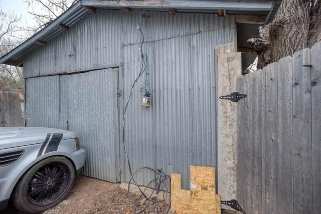 $279,500 | 1701 Garfield Street, Bastrop, TX 78602