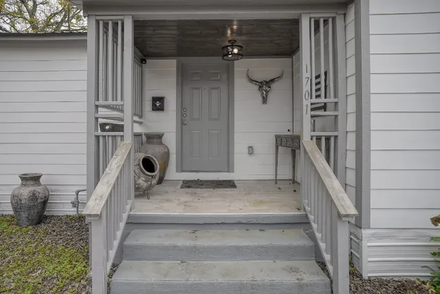 $279,500 | 1701 Garfield Street, Bastrop, TX 78602