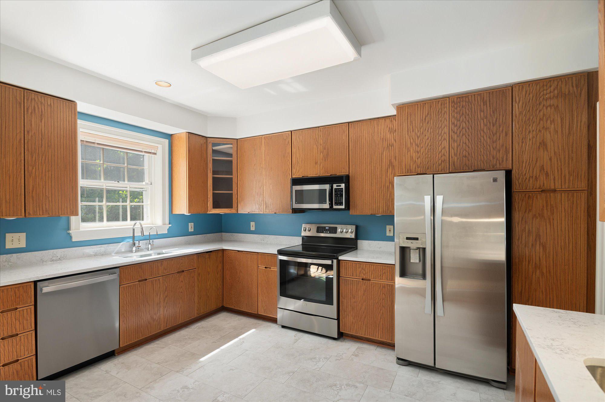 8319 Rising Ridge Way Bethesda, MD 20817 - Photo 15 of 44 Kitchen