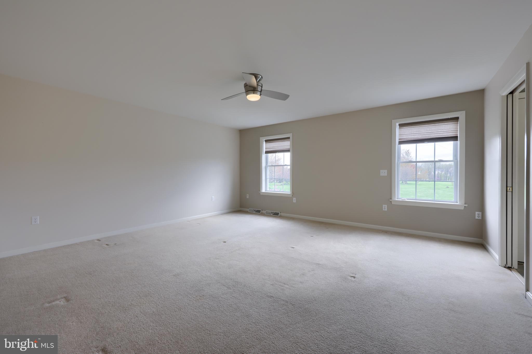 1860 Windy Hill Road Lancaster, PA 17602 - Photo 46 of 71 an empty room with windows and closet