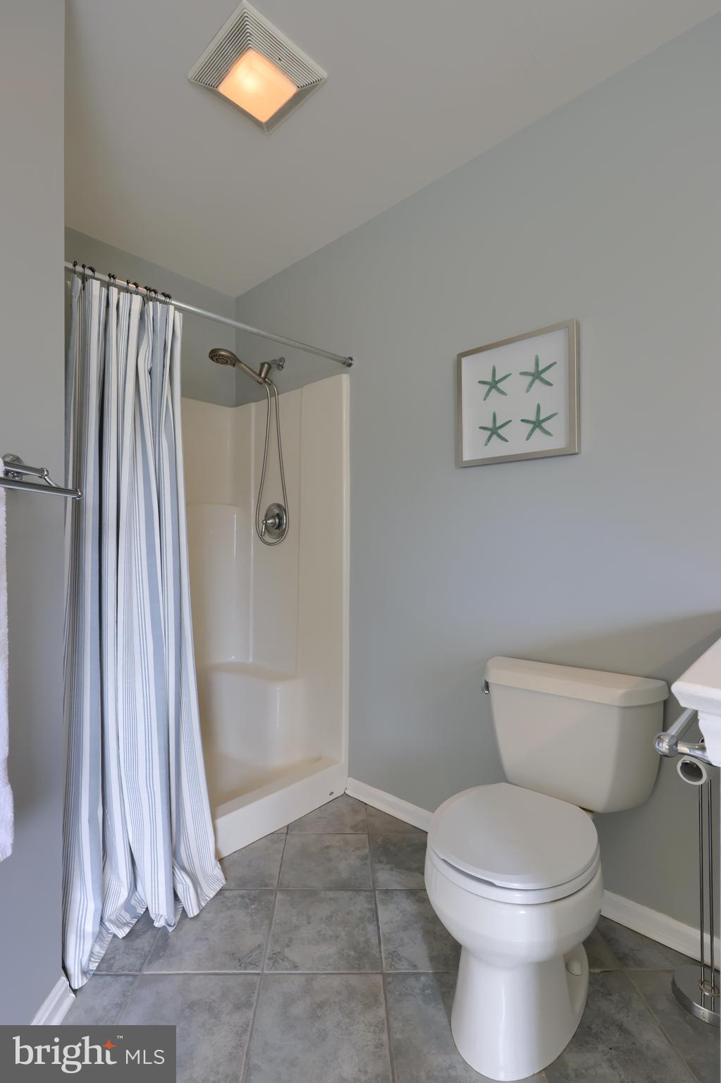 1860 Windy Hill Road Lancaster, PA 17602 - Photo 52 of 71 a bathroom with a toilet and a shower