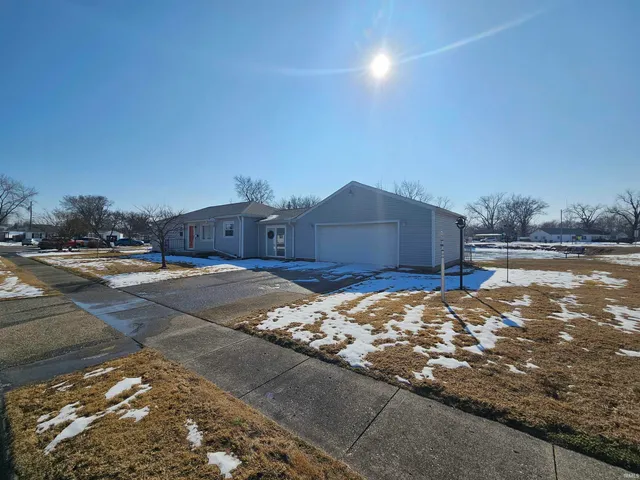 $189,900 | 1 Hunter Court, Vincennes, IN 47591