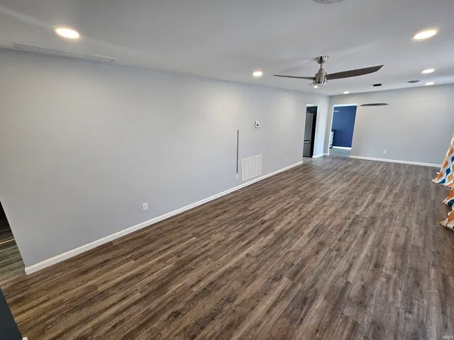 $189,900 | 1 Hunter Court, Vincennes, IN 47591