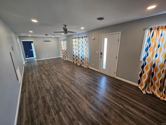 $189,900 | 1 Hunter Court, Vincennes, IN 47591