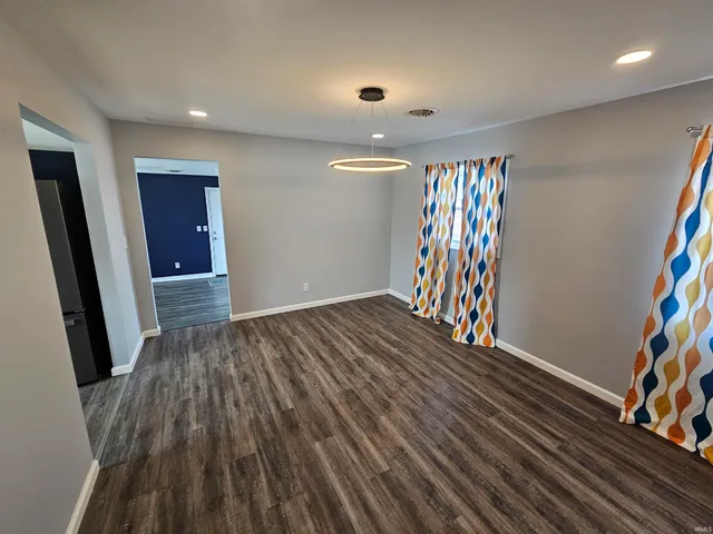 $189,900 | 1 Hunter Court, Vincennes, IN 47591